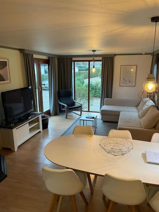 Gezellig Chalet Op De Prachtige Veluwe Putten Exteriér fotografie